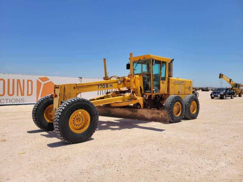 Image of John Deere 770B-H Primary image