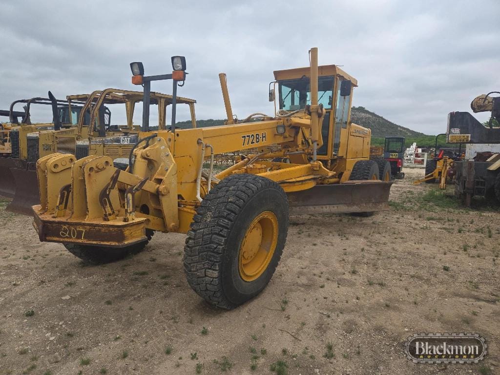 Main image John Deere 772-BH