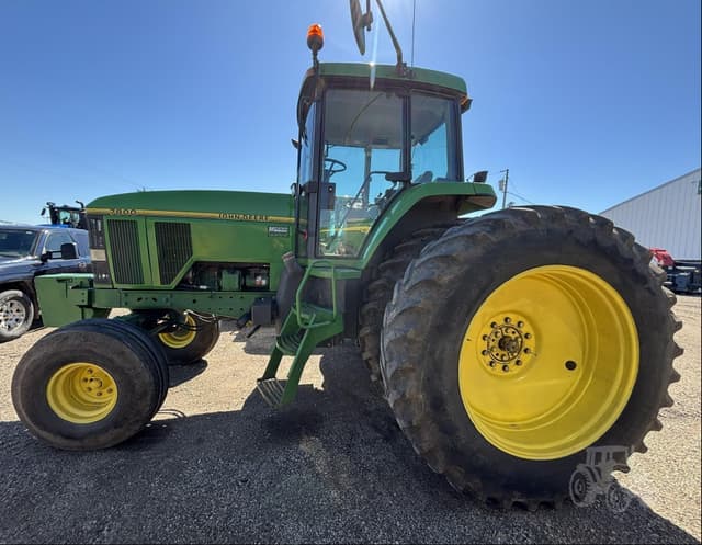 Image of John Deere 7800 equipment image 4