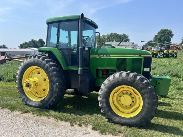Image of John Deere 7800 equipment image 2