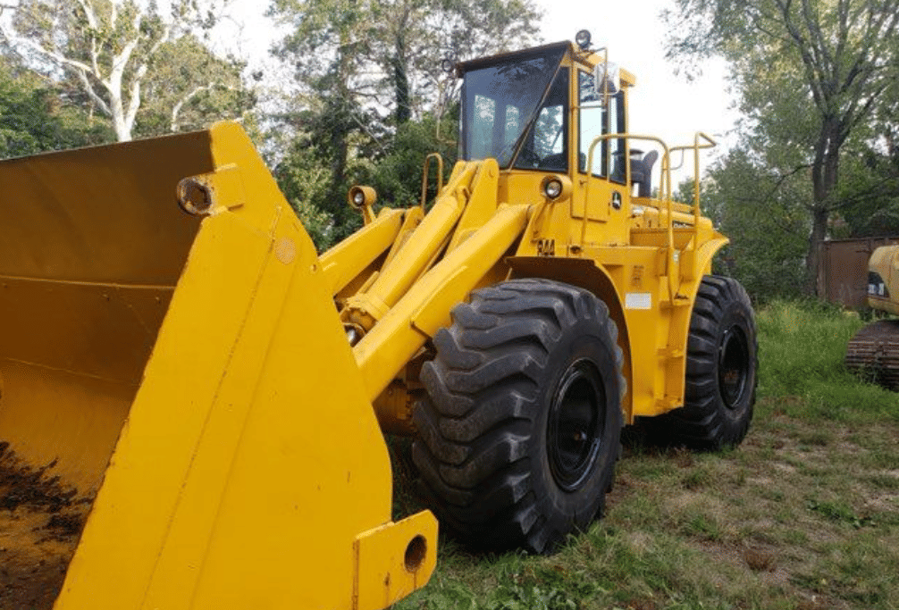 Image of John Deere 844 Primary image