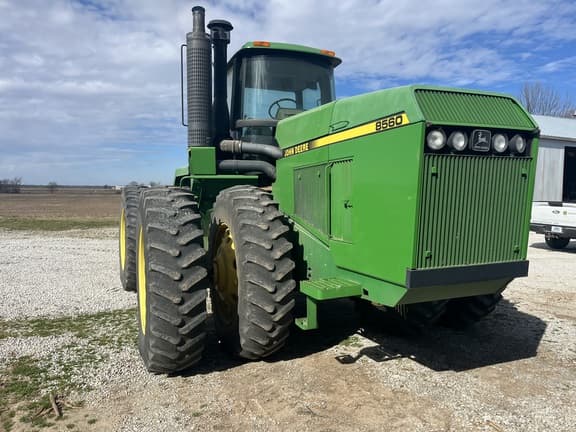 Image of John Deere 8560 equipment image 3