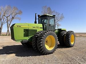 1992 John Deere 8760 Image