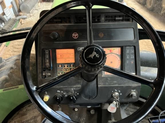 Image of John Deere 8760 equipment image 4