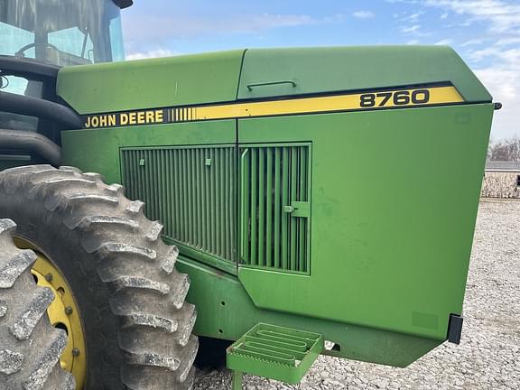 Image of John Deere 8760 equipment image 2