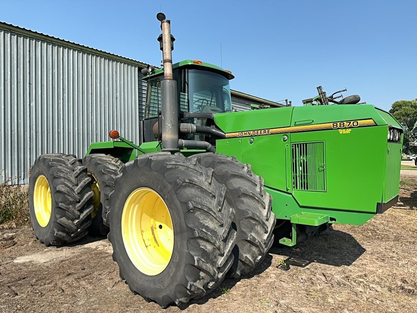 Main image John Deere 8870