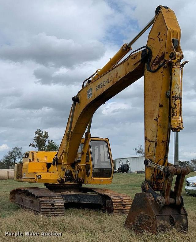 Image of John Deere 892D LC equipment image 2