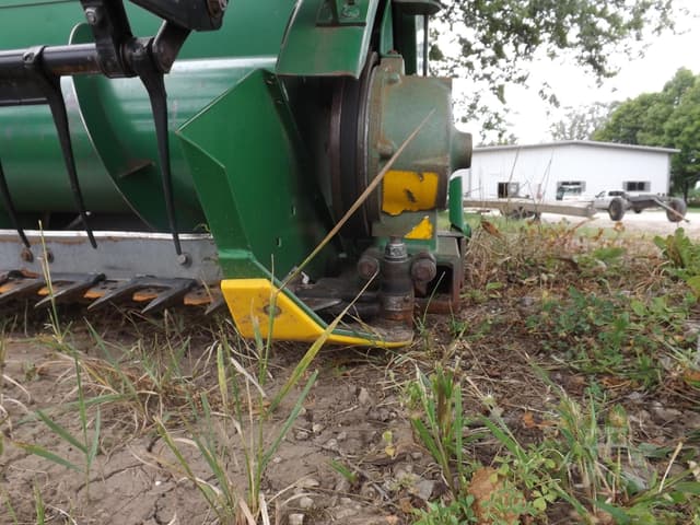 Image of John Deere 925 equipment image 1