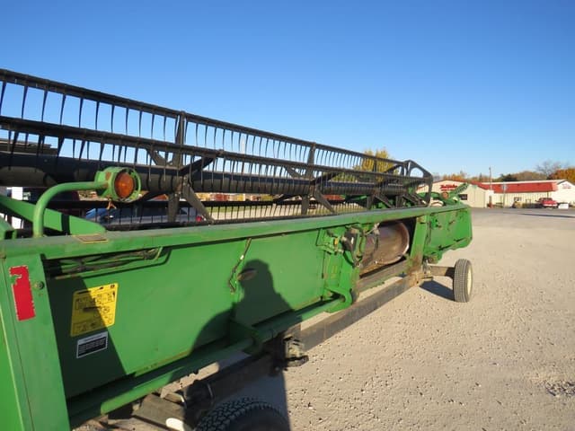 Image of John Deere 925F equipment image 2