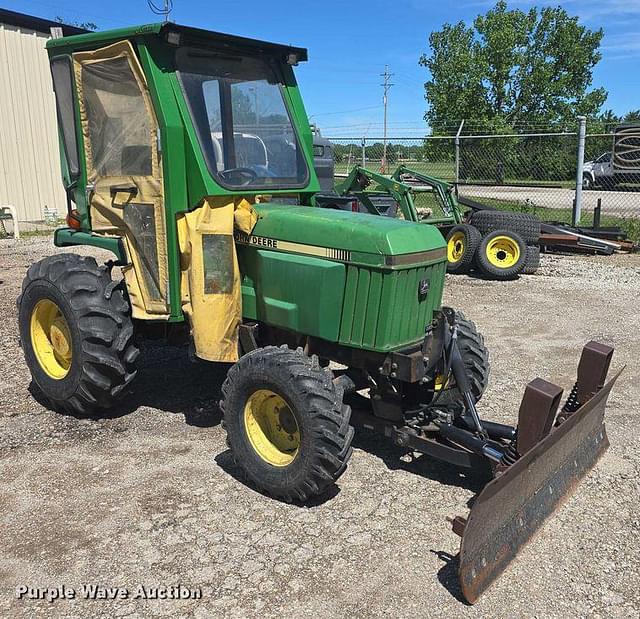 Image of John Deere 955 equipment image 2