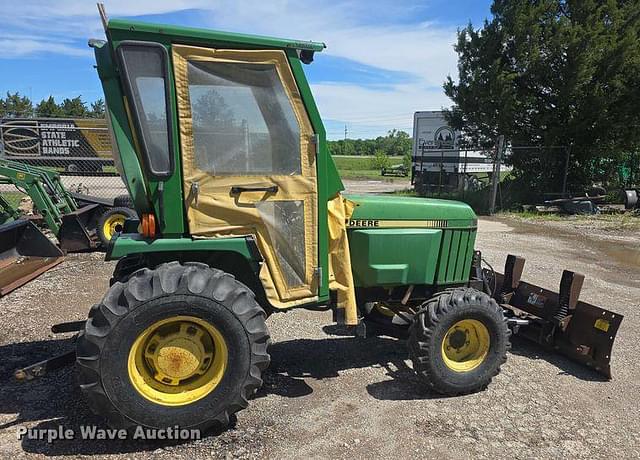 Image of John Deere 955 equipment image 3