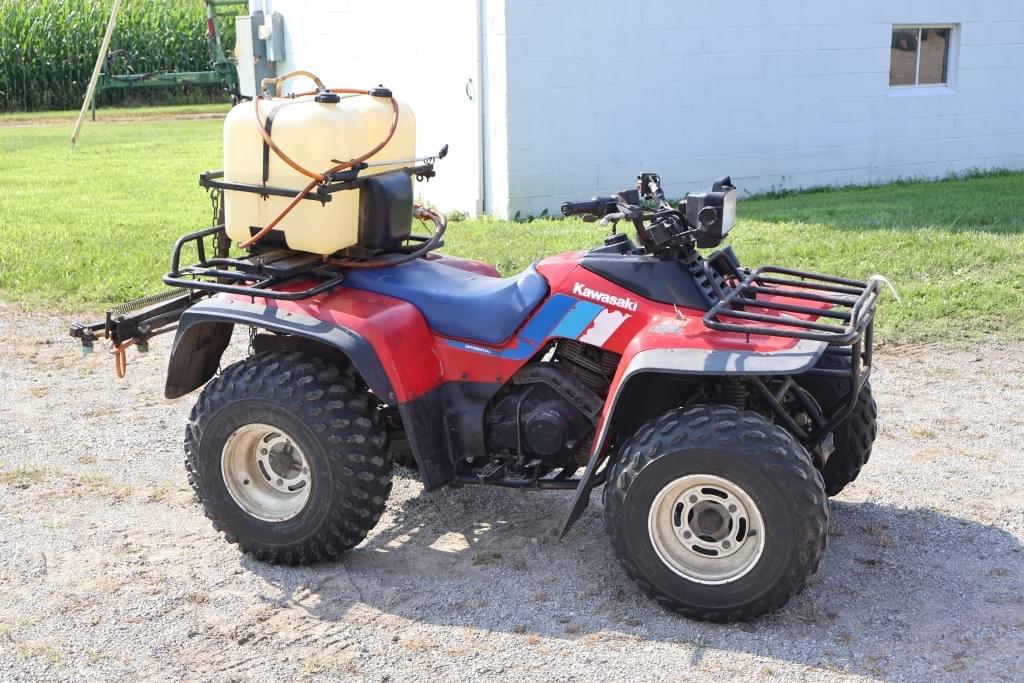Image of Kawasaki Bayou 250 Primary image