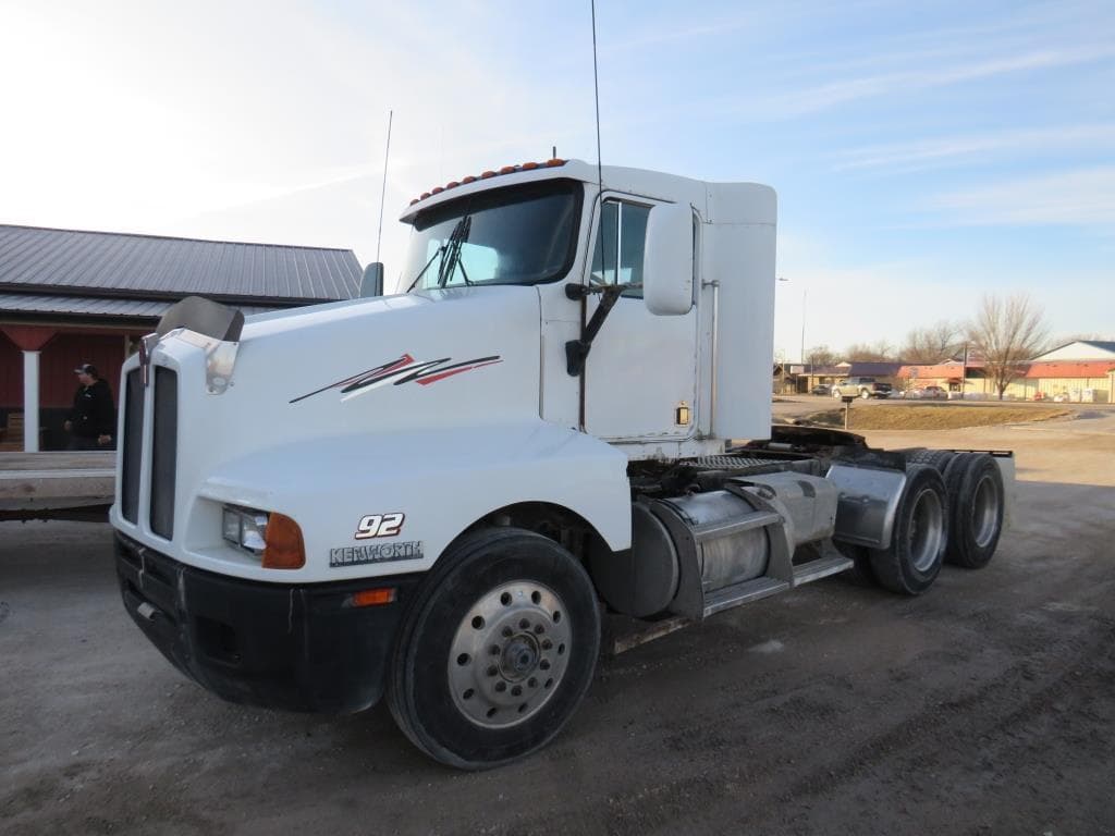 Image of Kenworth T600 Primary image