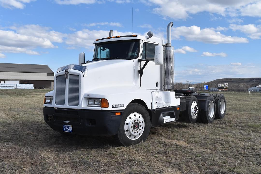 Image of Kenworth T600 Primary image