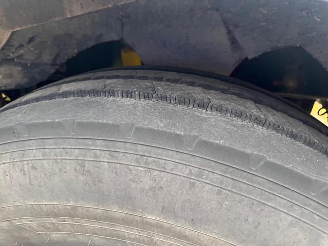 Image of Kenworth T600 equipment image 4