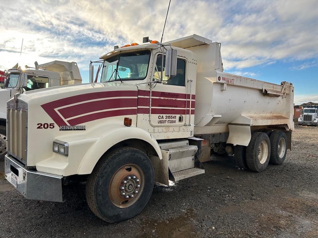 Image of Kenworth T800 Primary image