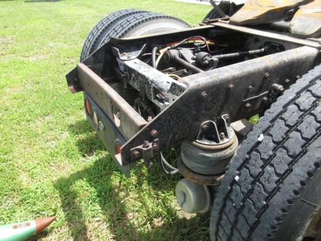Image of Kenworth T800 equipment image 3