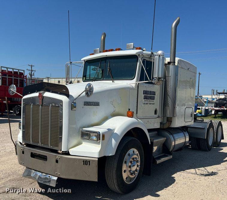 Main image Kenworth T800