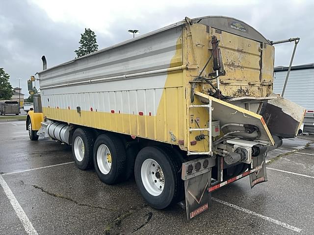 Image of Kenworth W900B equipment image 4