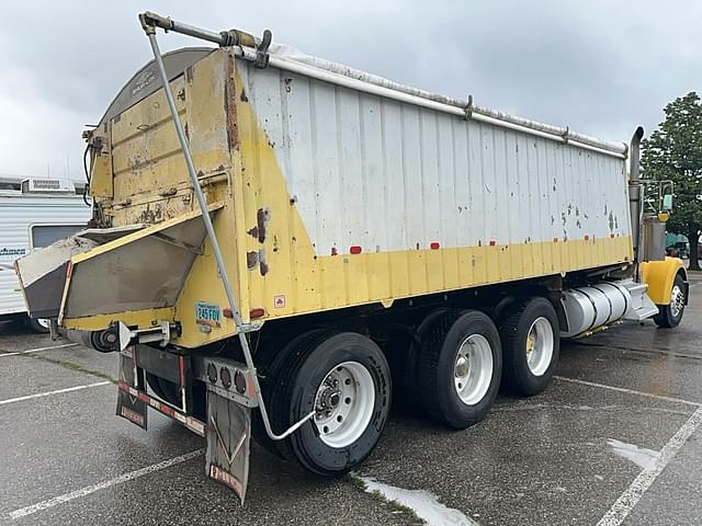 Image of Kenworth W900B equipment image 2