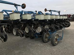 Main image Kinze 2300 5