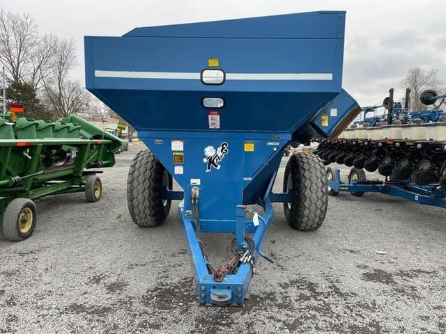 Image of Kinze 450C equipment image 2