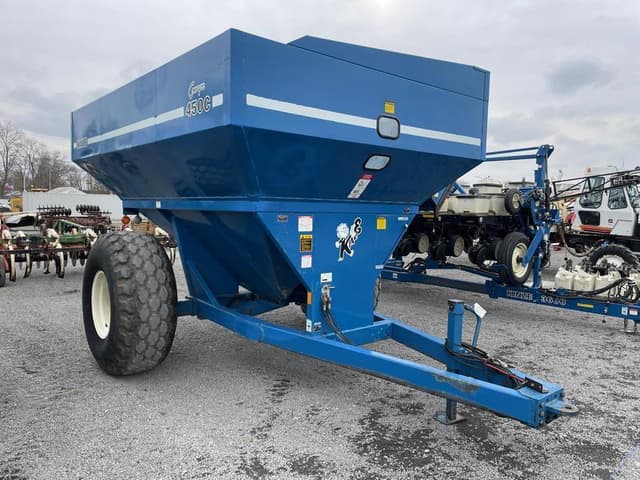 Image of Kinze 450C equipment image 3