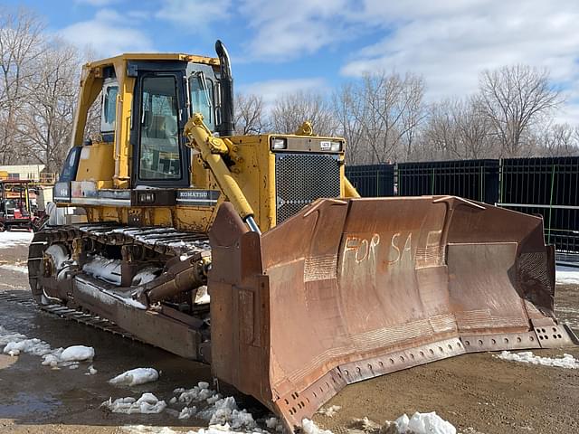 Image of Komatsu D135A equipment image 2