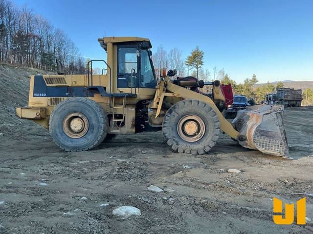 Image of Komatsu WA450 equipment image 3