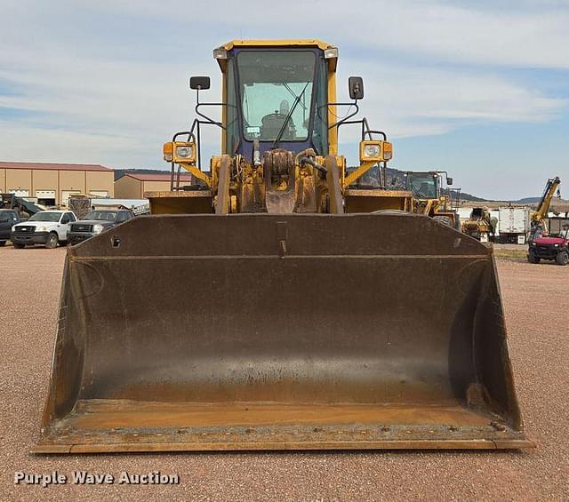 Image of Komatsu WA500-1L equipment image 1