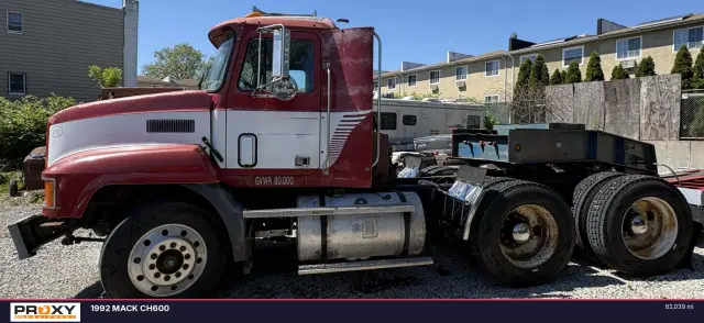 Image of Mack CH600 equipment image 1
