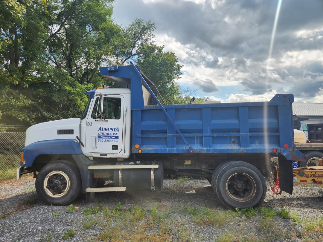 Image of Mack CH612 Primary image
