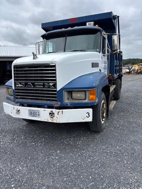 Image of Mack CH612 equipment image 3