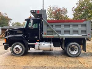 1992 Mack CH612 Image