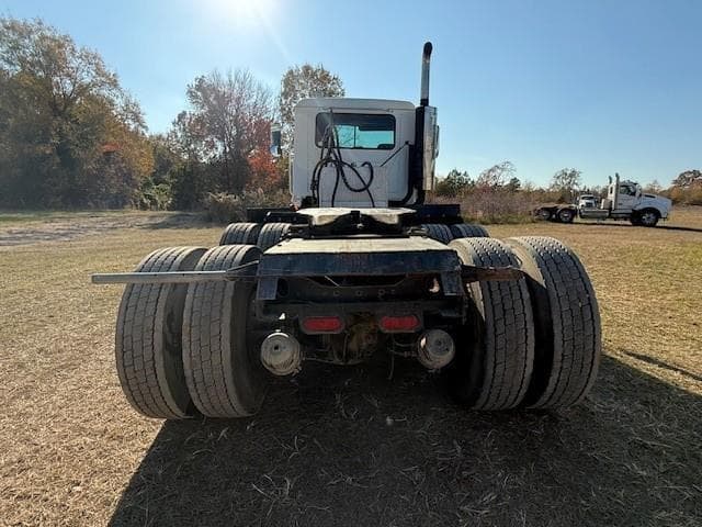 Image of Mack CH613 equipment image 4