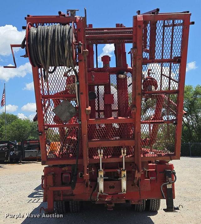 Image of Mack CH613 equipment image 3