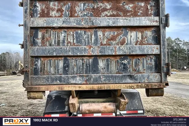 Image of Mack RD equipment image 3