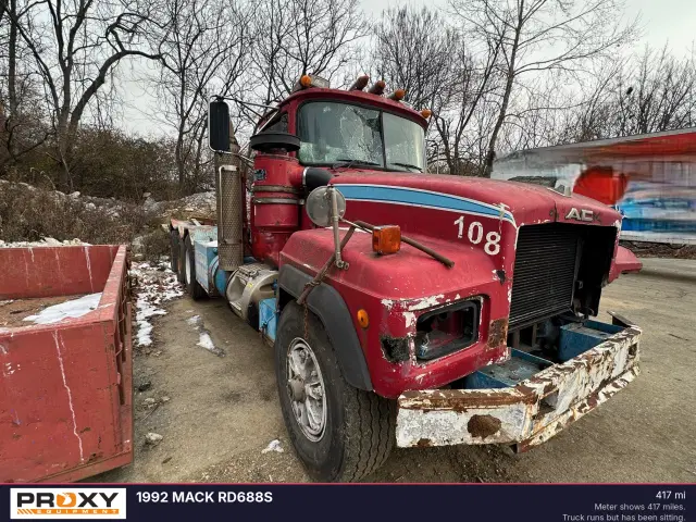 Image of Mack RD688S equipment image 2