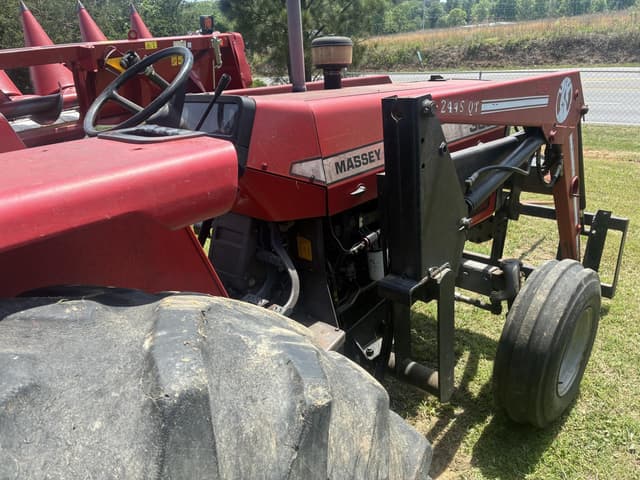Image of Massey Ferguson 383 equipment image 4
