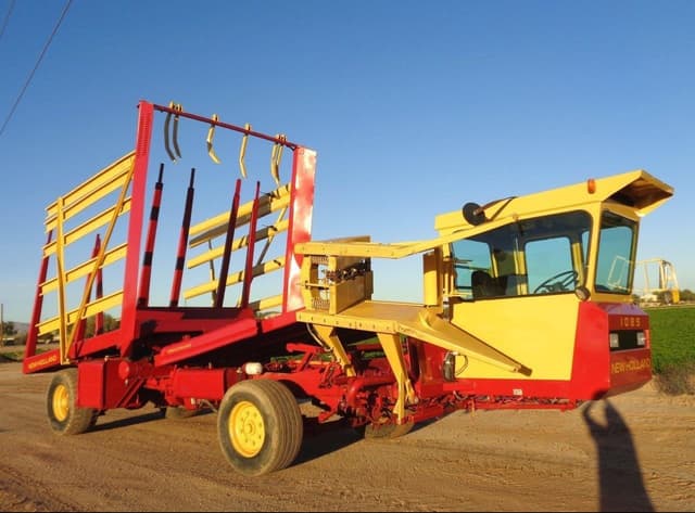 Image of New Holland 1085 equipment image 4