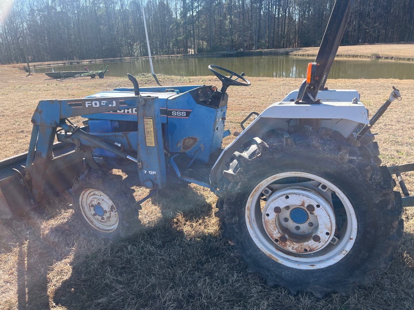 1992 Ford 1720 Equipment Image0