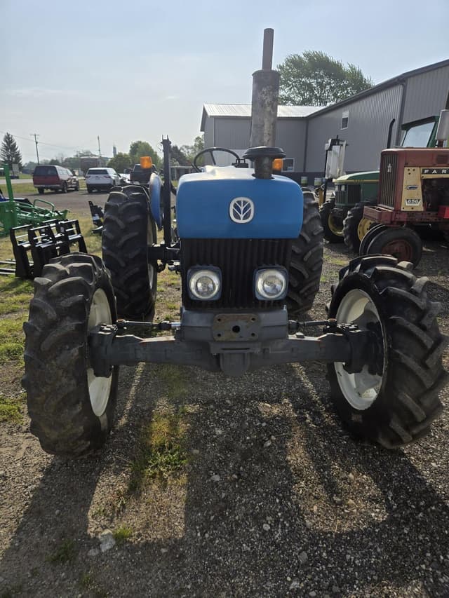 Image of New Holland 3930 equipment image 3