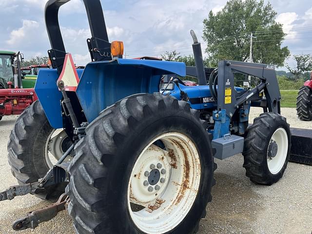 Image of New Holland 5030 equipment image 2