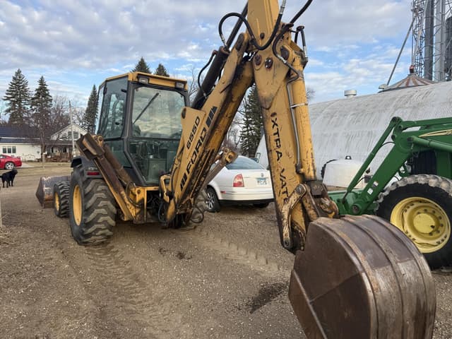 Image of New Holland 655D equipment image 1