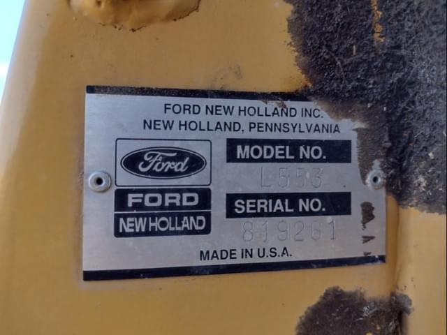 Image of New Holland L553 equipment image 4