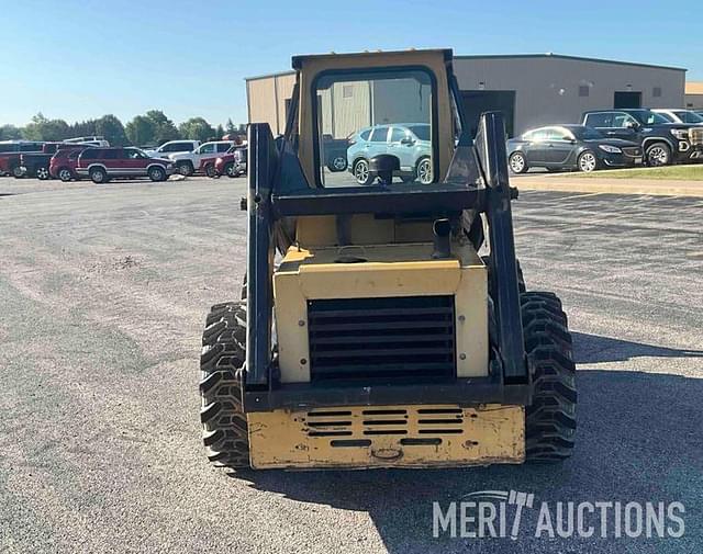 Image of New Holland L553 equipment image 3