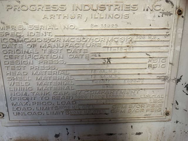 Image of Peterbilt 377 equipment image 3