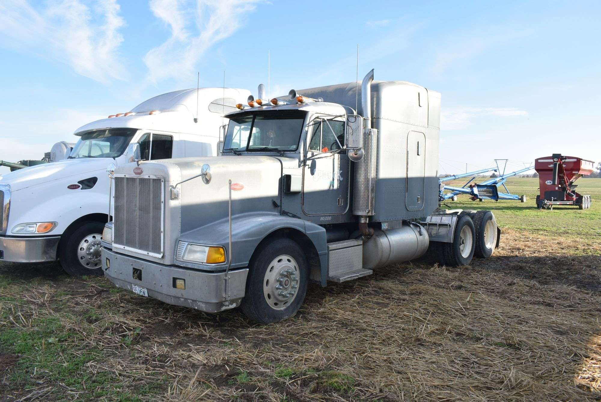 1992 Peterbilt 377 Equipment Image0