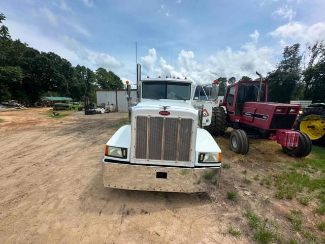 Image of Peterbilt 377 equipment image 2