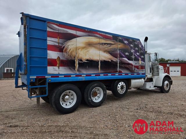 Image of Peterbilt 378 equipment image 4